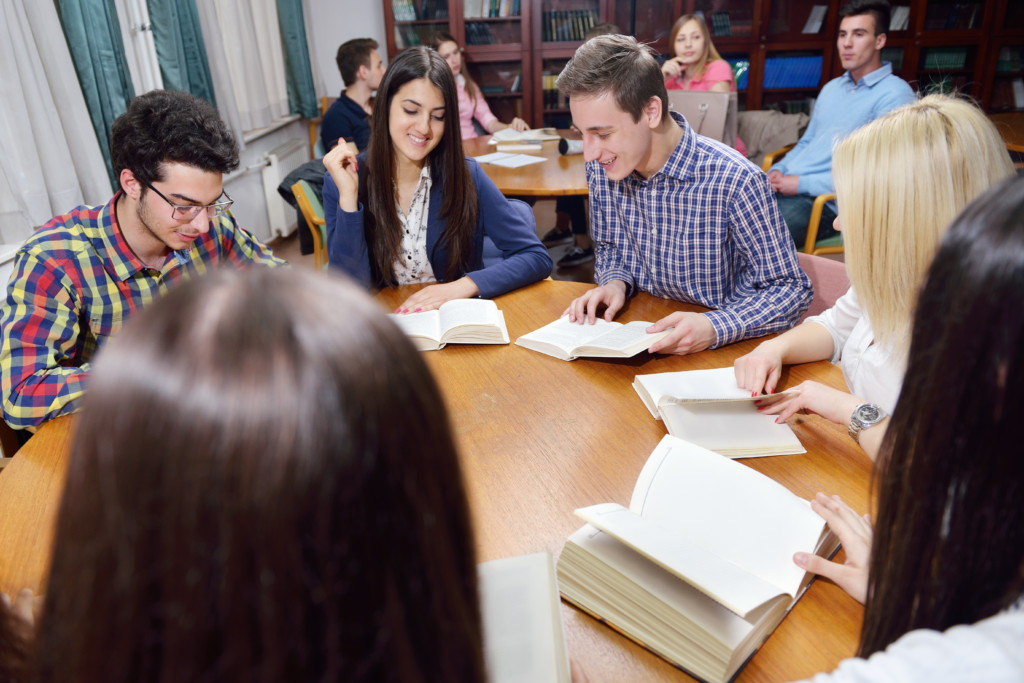 Students learning together